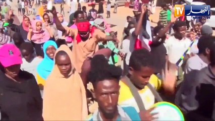 Download Video: السودان: إحتجاجات رافضة للحكم العسكري.. التصعيد يستمر في الخرطوم