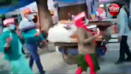 कैंडल मार्च निकाल पुरानी पेंशन बहाल करने की मांग