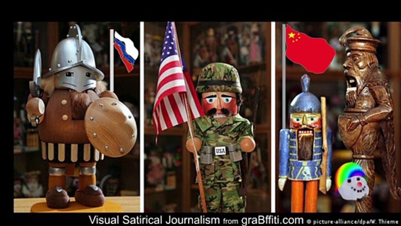 0141 _ World's Top Nutcrackers' Stand-Off