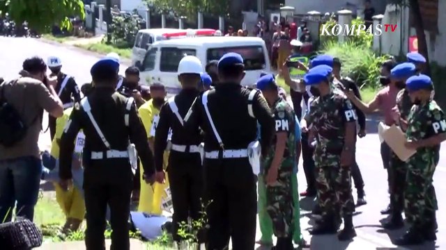 Penampakan Kolonel Priyanto dan Dua Oknum TNI Diborgol saat Lakoni Rekonstruksi Handi-Salsa