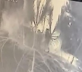 BÜYÜKÇEKMECE'DE GENÇ KIZA KABUSU YAŞATTI