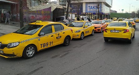 İstanbul'da taksimetre kuyruğu sürüyor