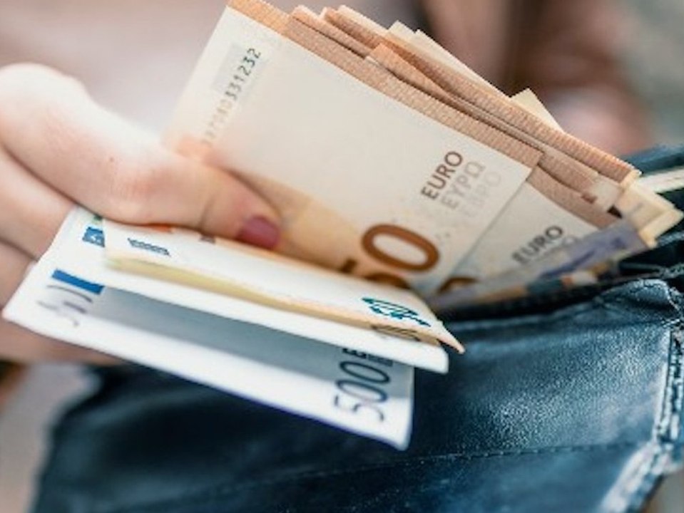 Falschgeld: So lässt sich ein gefälschter Euroschein entlarven