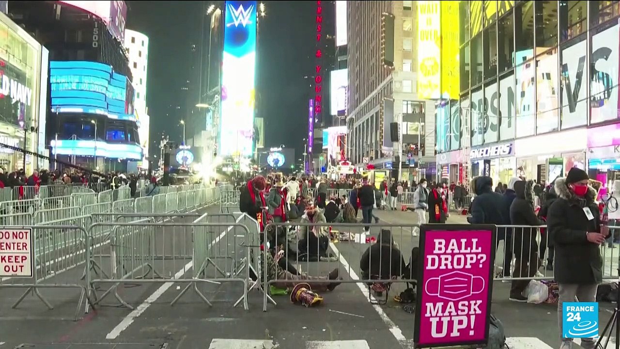 Fauci cites near 'vertical' rise in US Covid-19 cases, but sees hope