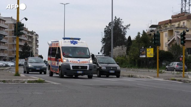Balzo positivita', ricoveri su in 7 regioni: scenario arancione