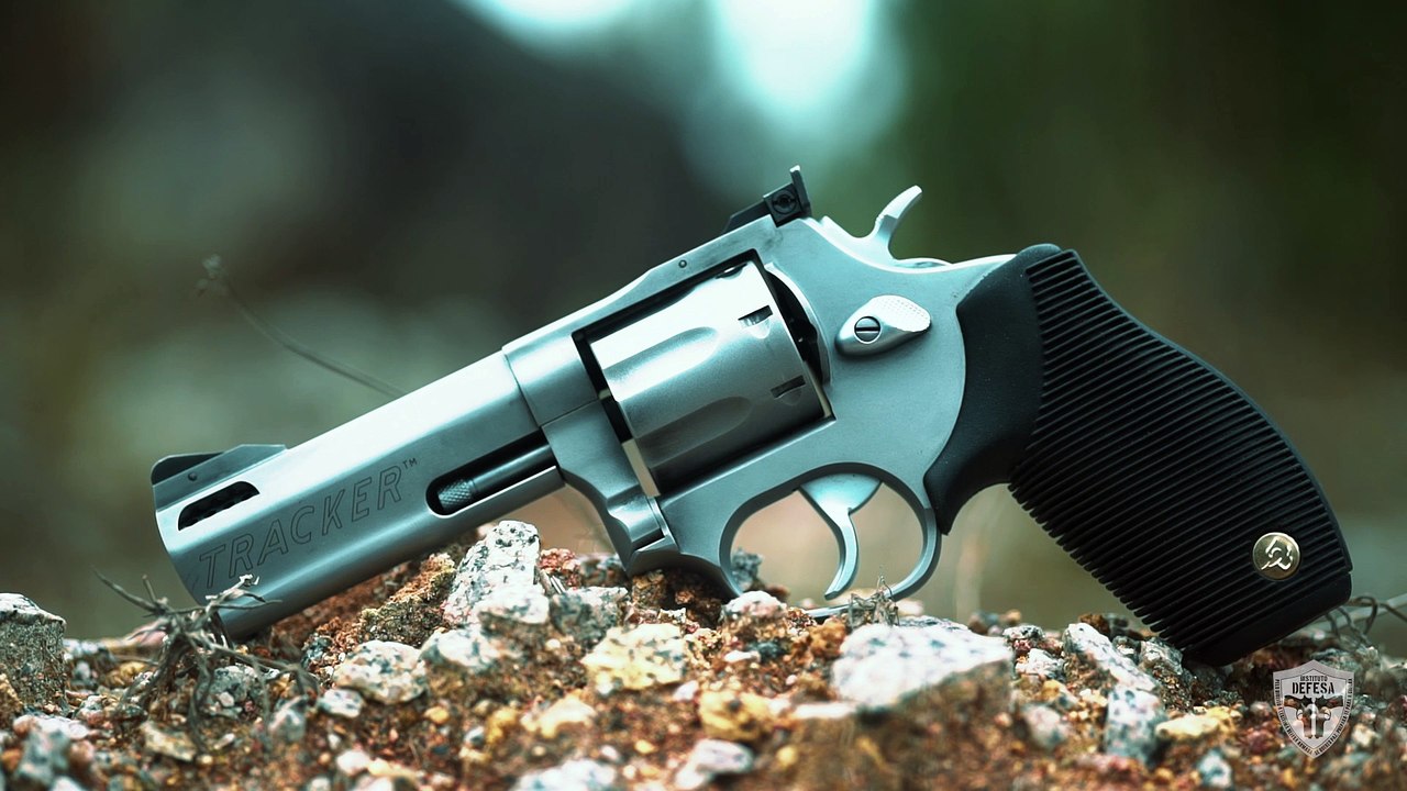 Revolver Taurus Tracker