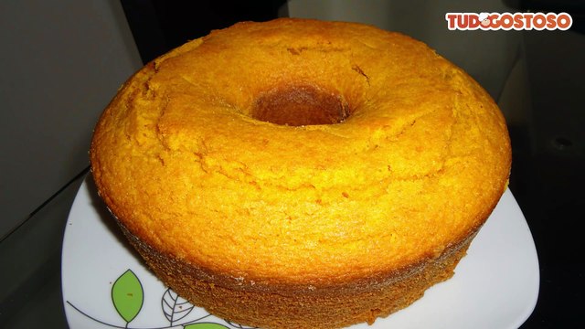 Bolo de cenoura sem glúten e sem lactose