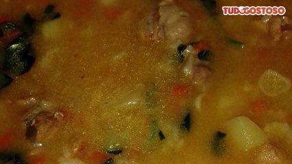 Canja de galinha simples