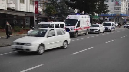Yakınlarının haber alamadığı yaşlı kadın evinde ölü bulundu