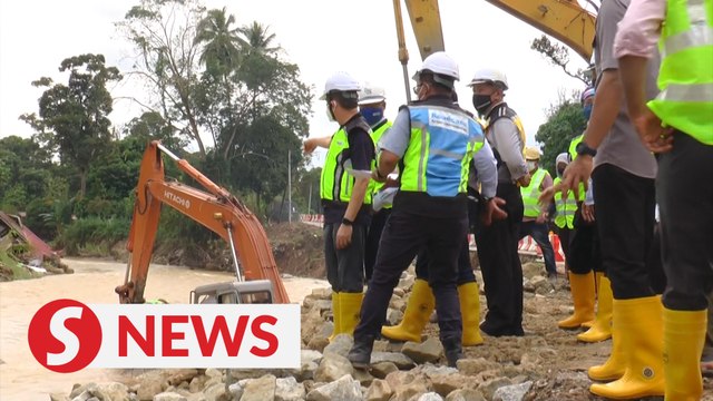 Floods: 34 homes badly damaged at Sungai Lui replaced with new homes, says Fadillah