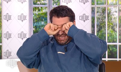 Mouloud Achour moqué par Roman Frayssinet dans Clique, l'animateur en larmes à force de rire