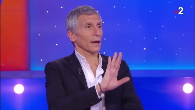 Nagui recadre un candidat qui raconte avoir offert des préservatifs à une nana