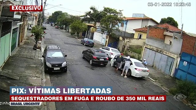 QUADRILHA DO PIX: R$ 350 MIL ROUBADOSEmpresário e funcionária são sequestrados por assaltantes, veja o momento do ataque dos criminososMais detalhes em: band.com.br/brasilurgente