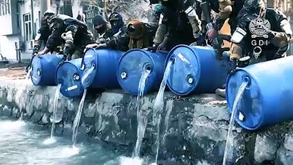 Três mil litros de álcool são descartados no Afeganistão