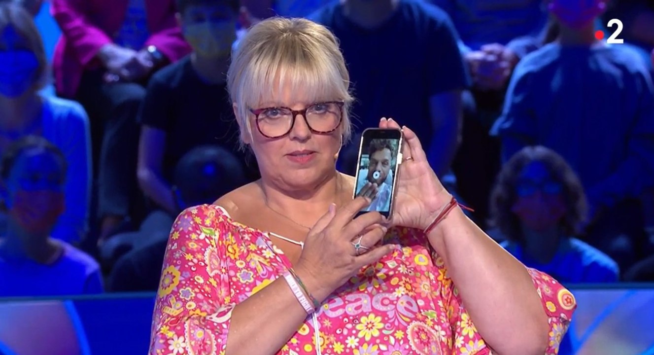 Laurence Boccolini fait un joli cadeau à une candidate de Tout le monde veut prendre sa place