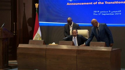 Sudão mergulha na incerteza com demissão do primeiro-ministro