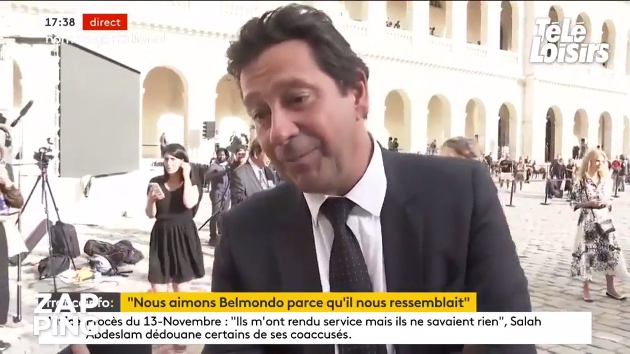 Laurent Gerra gêné par l'étonnante demande d'un journaliste pendant l'hommage de Jean-Paul Belmondo