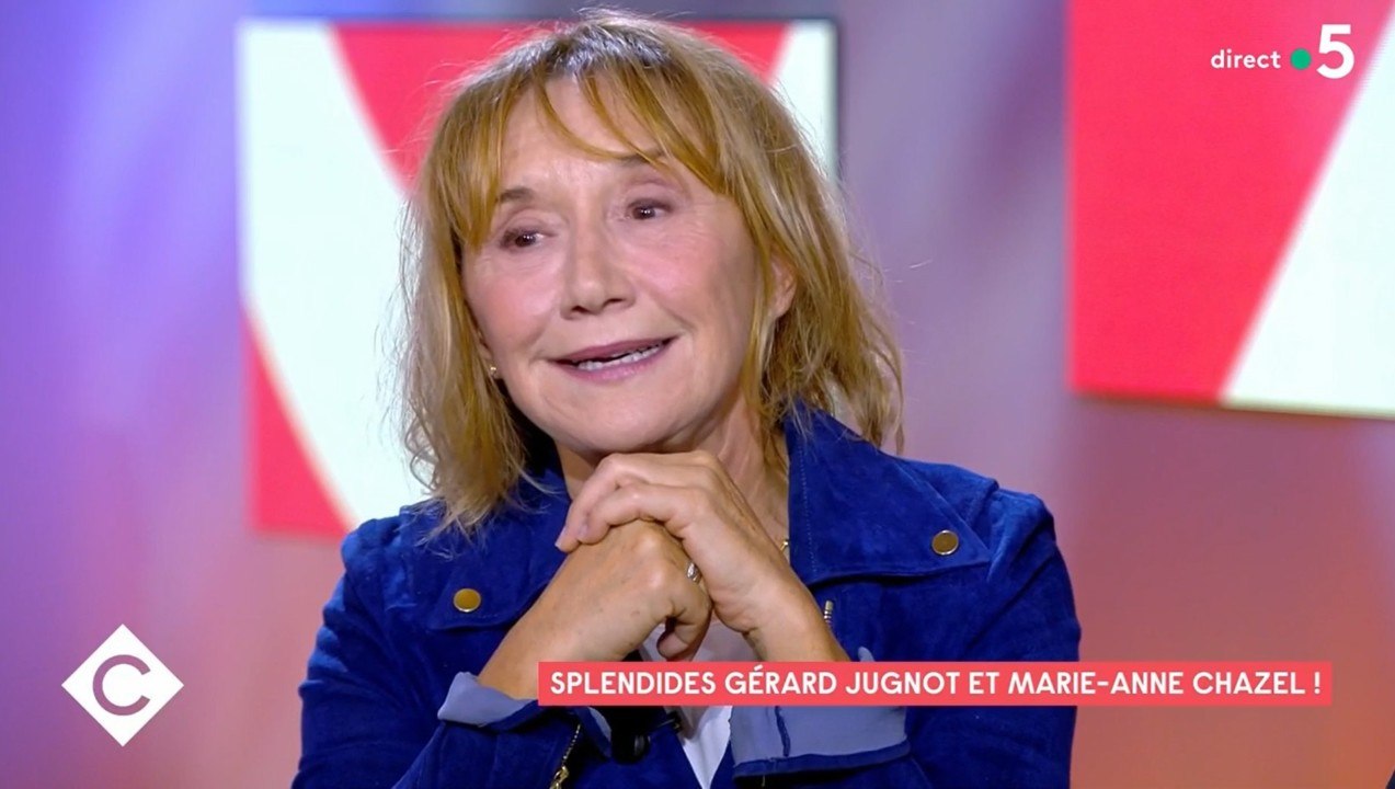 Marie-Anne Chazel dévoile une anecdote très touchante sur sa mère et émeut le plateau de C à vous