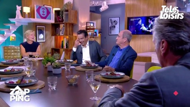 Anne-Elisabeth Lemoine provoque les rires de sa bande dans C à vous