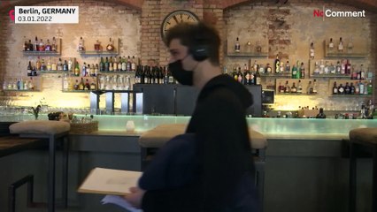 É possível levar a vacina da Covid-19 nos bares de Berlim