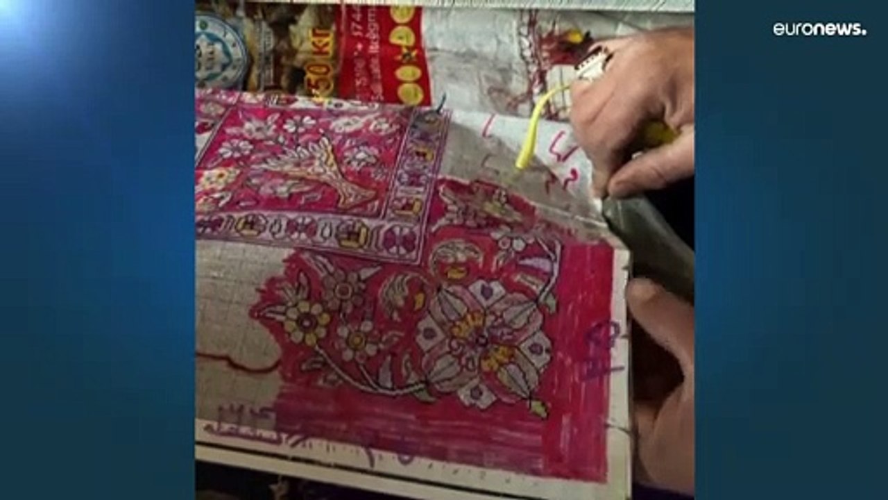 بحران اقتصادی در افغانستان؛ افزایش بیکاری موجب رشد قالیبافی شد