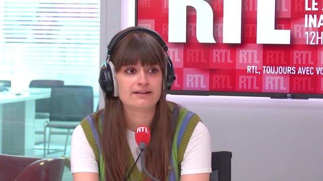 Clara Luciani peine à retenir ses larmes après les propos bouleversants de son père