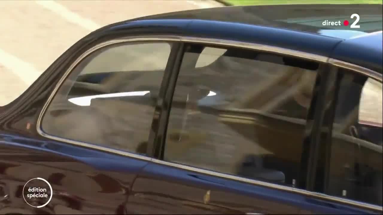 Lucie Lucas donne son avis sur le départ de Victoria Abril dans Clem