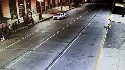 Manejaba borracho y atropelló a dos personas que esperaban el colectivo en Constitución