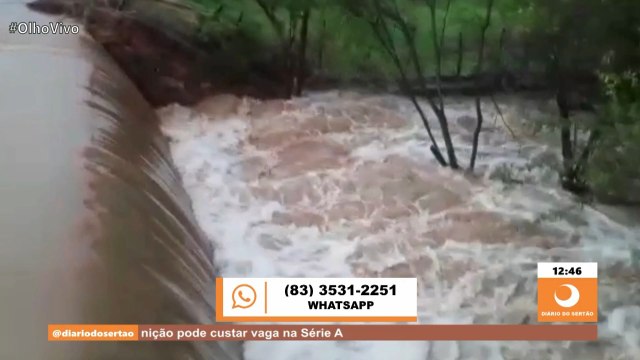 Apavorados após fortes chuvas, moradores do Distrito de Azevém temem rompimento de barragem em Cajazeiras