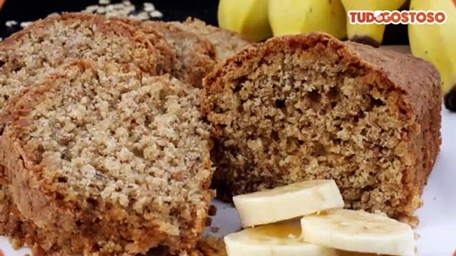 Bolo de banana de liquidificador sem glúten e sem lactose