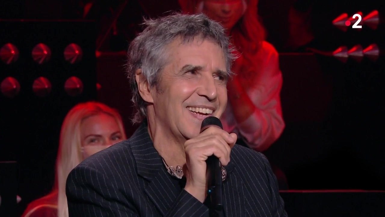 Taratata : Nagui taquine Julien Clerc sur leurs folles soirées