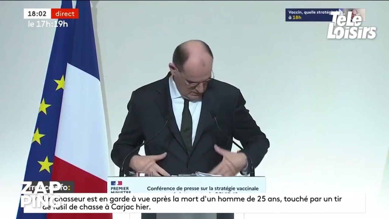 Jean Castex en pleine recherche de ses lunettes en direct de sa conférence de presse