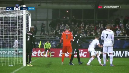 Et Paris a fini par percer la muraille Pétrel : l'ouverture du score de Kimpembe