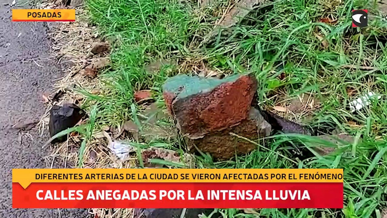 Calles anegadas por la intensa lluvia