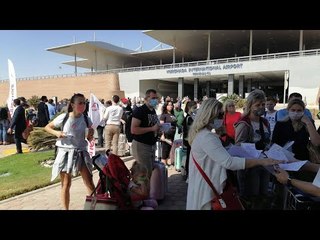 بعد توقف كورونا.. وصول أول طائرة تقل 175 سائحا من أوكرانيا