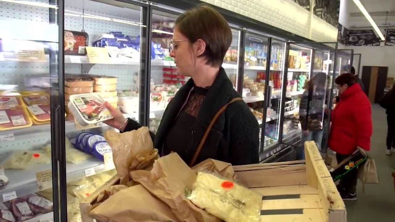 Exclu. Zone interdite (M6) : en faisant ses courses danse ce magasin, cette maman fait d'importantes économies !