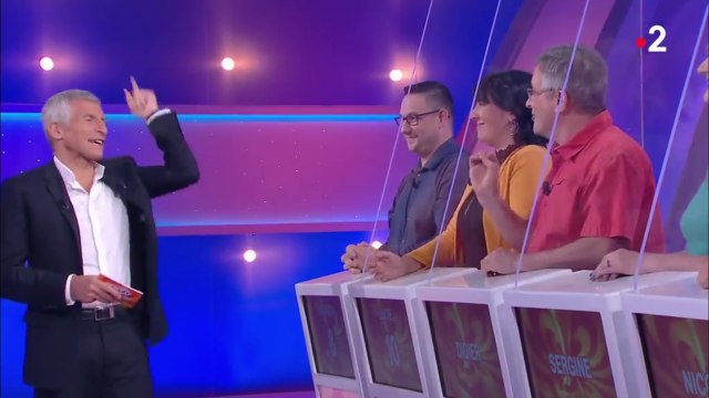 Nagui énervé face à un candidat qui le contredit dans Tout le monde veut veut prendre sa place