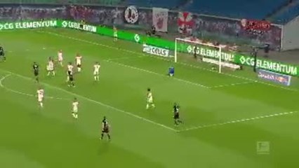 32e j. - Düsseldorf arrache le nul sur le fil à Leipzig