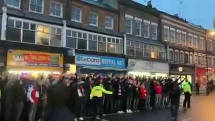 Ligue des Champions - Les supporters de Leipzig envahissent les rues de Londres