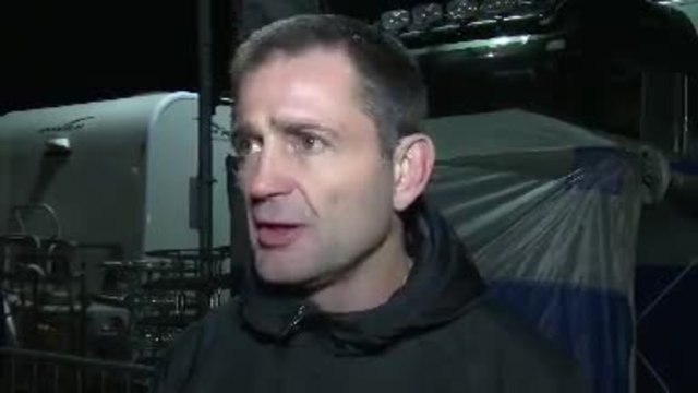 6e j. - Azéma : On a montré du caractère