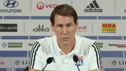 16e j. - Garcia n'accuse pas Sylvinho concernant les blessés