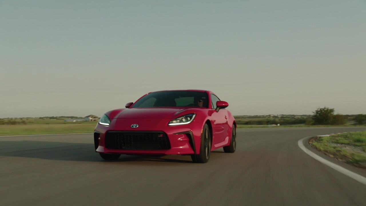 Toyota präsentiert den neuen GR 86