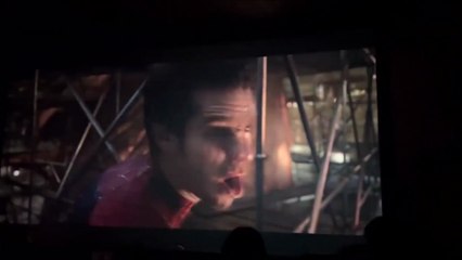 Andrew Garfield saves MJ Spiderman NWH audience reaction