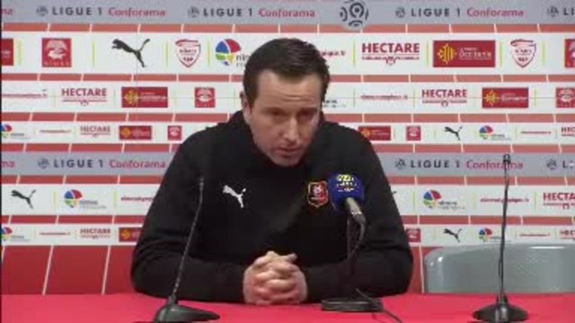 12e j. - Stéphan : Faire débuter ce match aurait mis les joueurs en grand danger