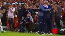 Argentine - Maradona a dirigé son équipe du Gimnasia...dans un fauteuil