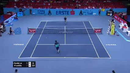 Vienne : Monfils écarte Bedene et file en demi-finale