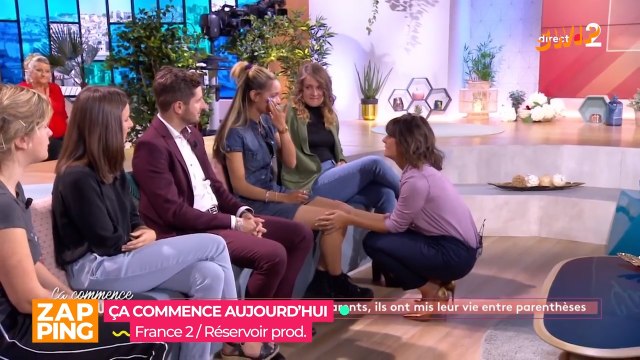 Ça commence aujourd'hui : Touchée par une invitée en larmes, Faustine Bollaert la console, émue (VIDEO)