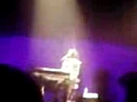 ALICIA KEYS A LYON