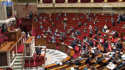 "30CM DE CÂBLES ET TROIS KILOS DE MATÉRIEL": UN DÉPUTÉ ATTEINT DE COVID LONG TÉMOIGNE DE SON QUOTIDIEN