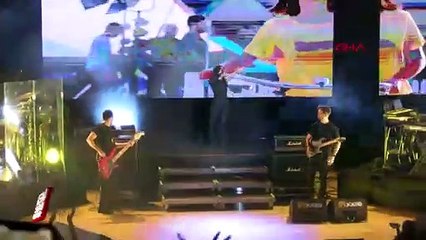 Dünyaca ünlü şarkıcı İnna Türkiye'de!